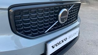 VOLVO VOLVO XC40 XC40 Plus, B3 Mild Hybrid, Gasolina, Dark