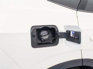 MG MG HS HEV 1.5 HEV EHS HYBRID+ 224 LUXURY 224 5P