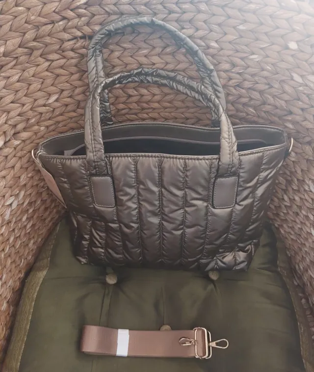 ✨️NUEVO✨️Bolso HERBOSA metalizado dorado