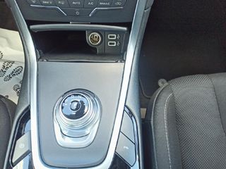 Ford S-Max 2.5 Duratec Atkinson FHEV 140kW Titanium