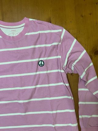 Camiseta Pull&Bear símbolo de la Paz