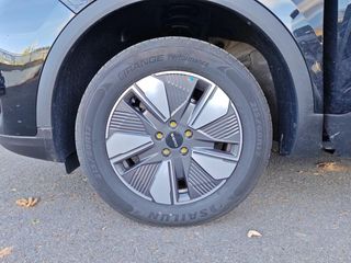 EBRO S400 1.5 DHE HEV Excellence CVT