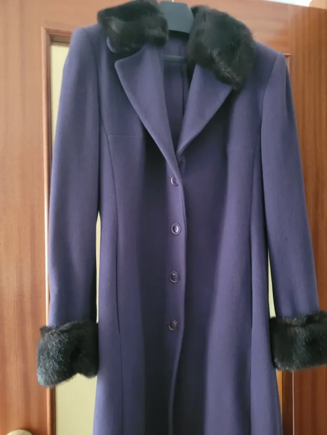 Abrigo largo morado