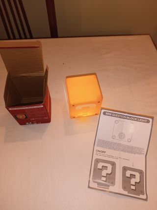 Lámpara Mini Bloque de Super Mario Bros