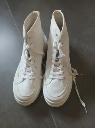 Zapatillas altas blancas