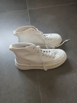 Zapatillas altas blancas