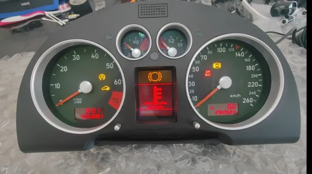 Cuadro instrumentos Audi TT MK1 Reconstruido.