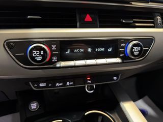 Audi A4 AUDI A4 35 TFSI 150CV S-LINE