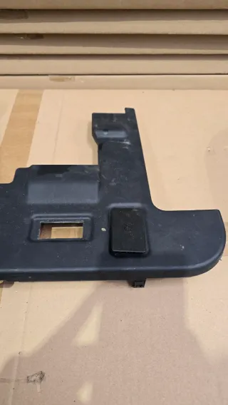 Tapas bajo salpicadero Porsche Cayenne