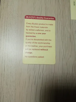 Cartera Buxton Roja y Dorada