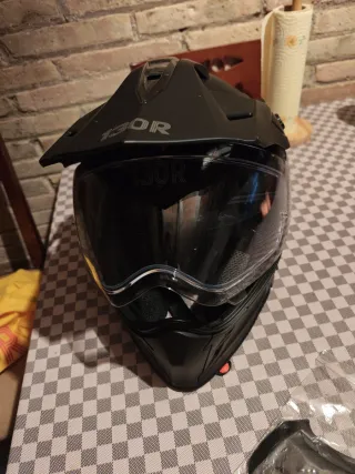 casco y funda de moto 130R