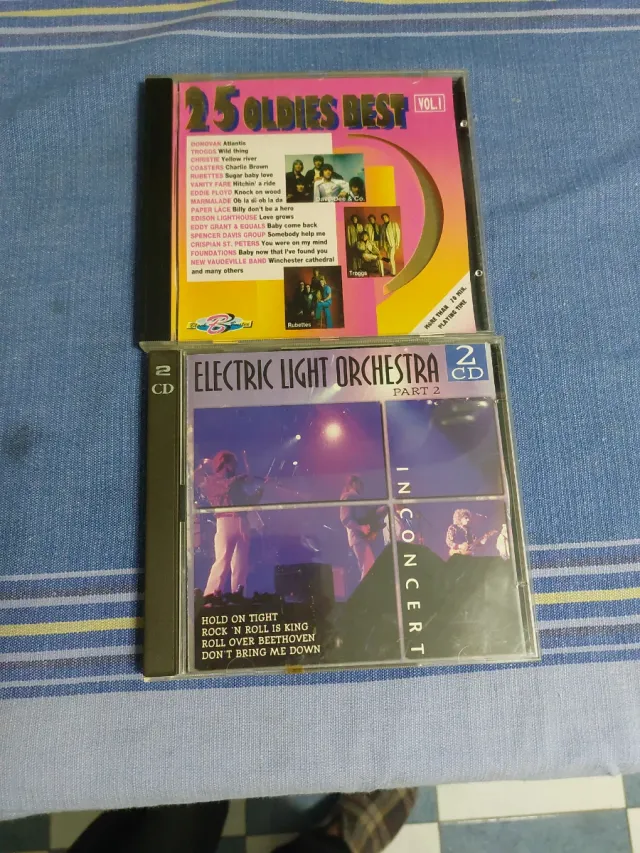 Lote 2 CDs: Oldies Best & ELO In Concert