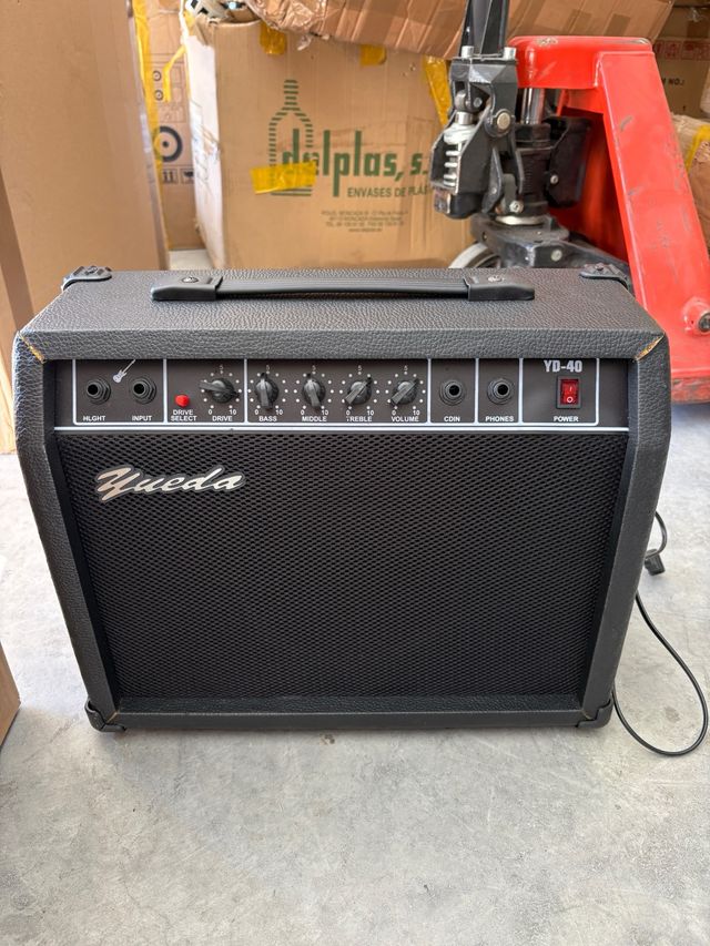 Amplificador Guitarra Yueda YD-40