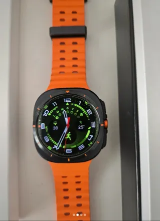 Samsung Galaxy Watch Ultra Arancione 2025