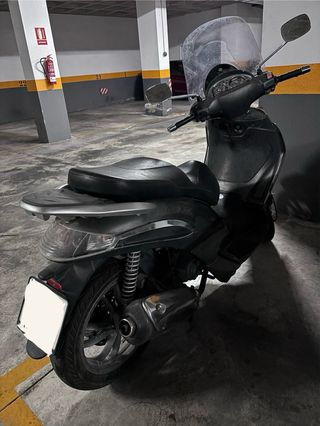 Piaggio Beverly Tourer 2012 125 c.c.