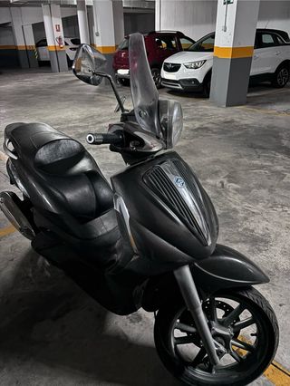 Piaggio Beverly Tourer 2012 125 c.c.