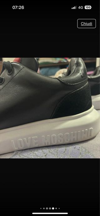 Scarpe Moschino sneakers nere cuore rosso