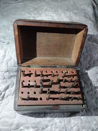 Caja antigua herramientas de  joyería / relojeria
