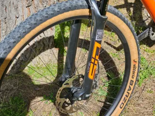 Bicicleta 29 carbono KTM Myroon Prime 12