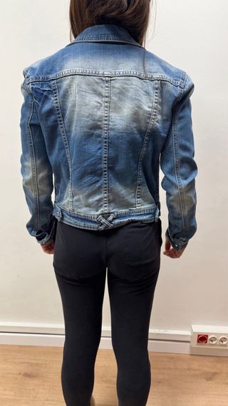 Cazadora tejana vaquera