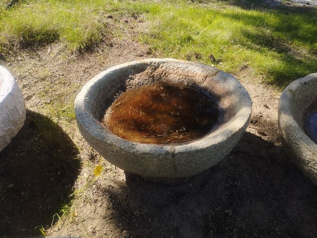 Pila Circular de Granito 98cm