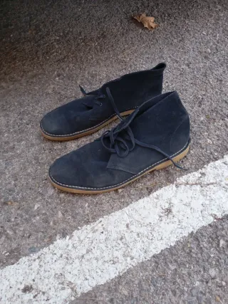 Zapatos tipo Chafamierda azul.