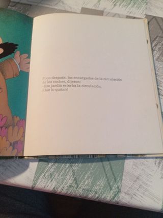 La estatua y el jardincito