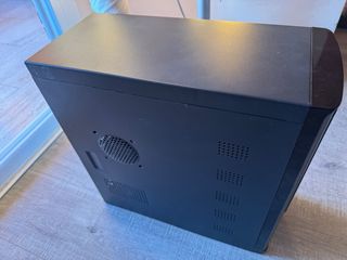 PC Intel Core 2 Quad ATI Radeon HD 5750 SSD