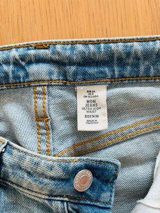 Vaqueros H&M efecto desgastado