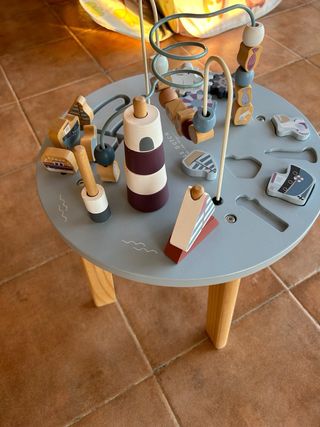 Mesa de actividades Little Dutch