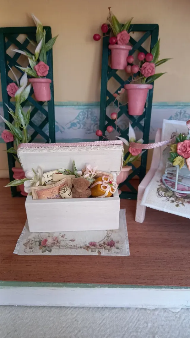 Miniatura bauletto per dollhouse