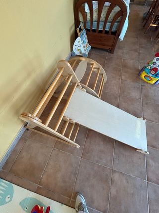 Gimnasio infantil madera