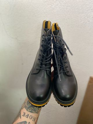 Stivali CafeNoir n.37 neri e gialli