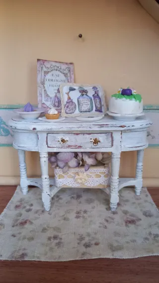 Mobile per bambole con accessori