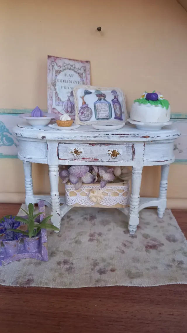 Mobile per bambole con accessori