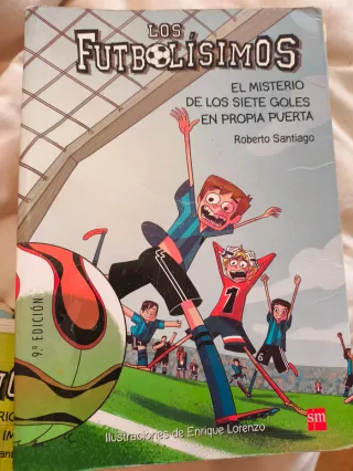 Los 5 primeros volúmenes de la saga futbolisimos..