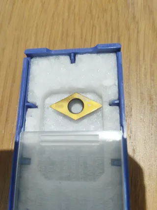 Plaquitas Sumitomo DCGW + portaherramienta Walter