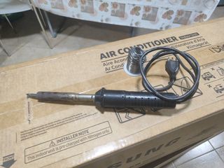 Saldatore a stagno con filo