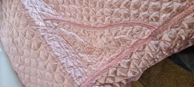 Trapuntino matrimoniale rosa