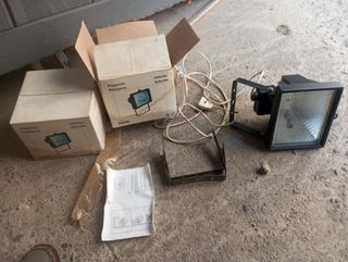 2 Focos Halógenos 500W