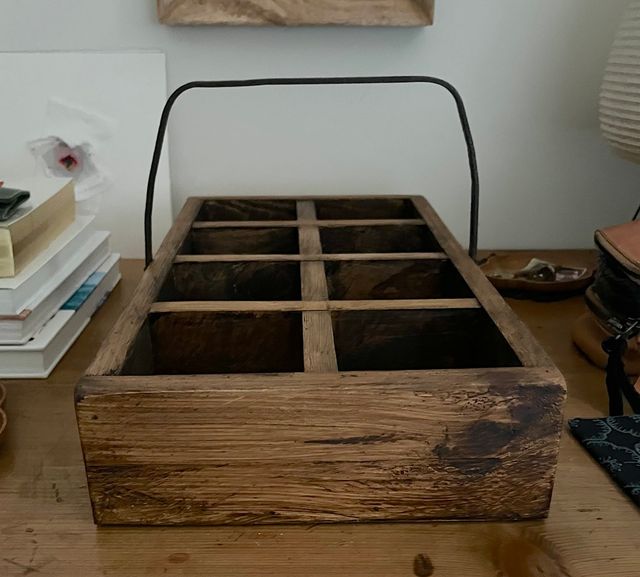 Scatola porta bicchieri in legno e metallo