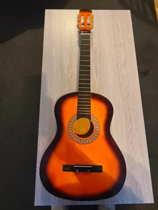 Guitarra Acústica Naranja y Marrón