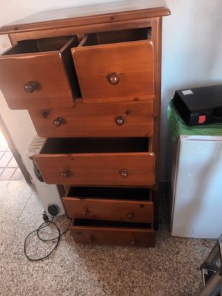 Cómoda de madera