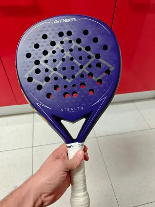 Pala de pádel Stealth Avenger