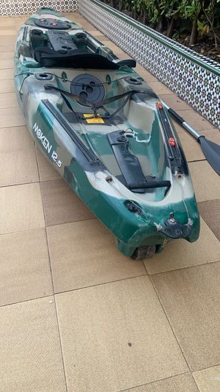 Kayak de pesca con timón