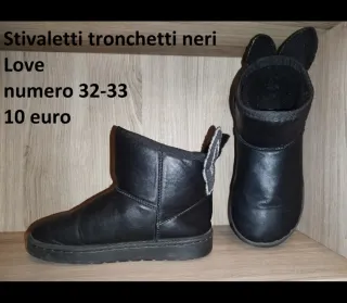 Stivaletti tronchetti neri Love, numero 32-33.