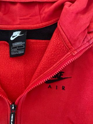 Sudadera Nike Air con cremallera roja
