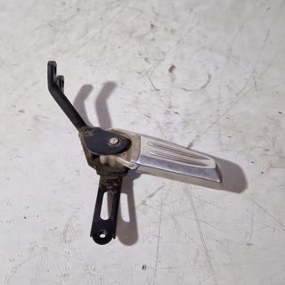 Estribera de pasajero lado derecho Honda PCX 125