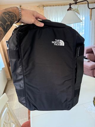 Mochila Viaje 40L The North Face Negra