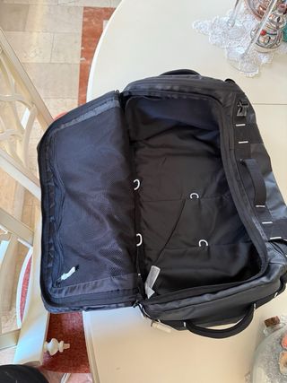 Mochila Viaje 40L The North Face Negra